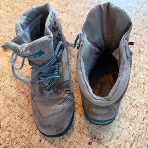 Gore-tex Vasque hiking shoes